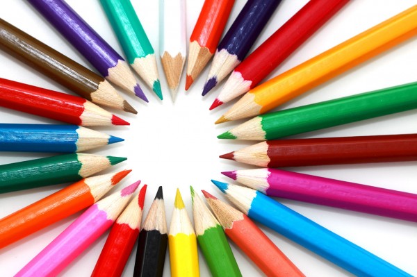 Colored pencils lined up in a circle.